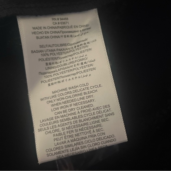 BCBGeneration Classic Black Blazer Sz Small NWT - Picture 4 of 5